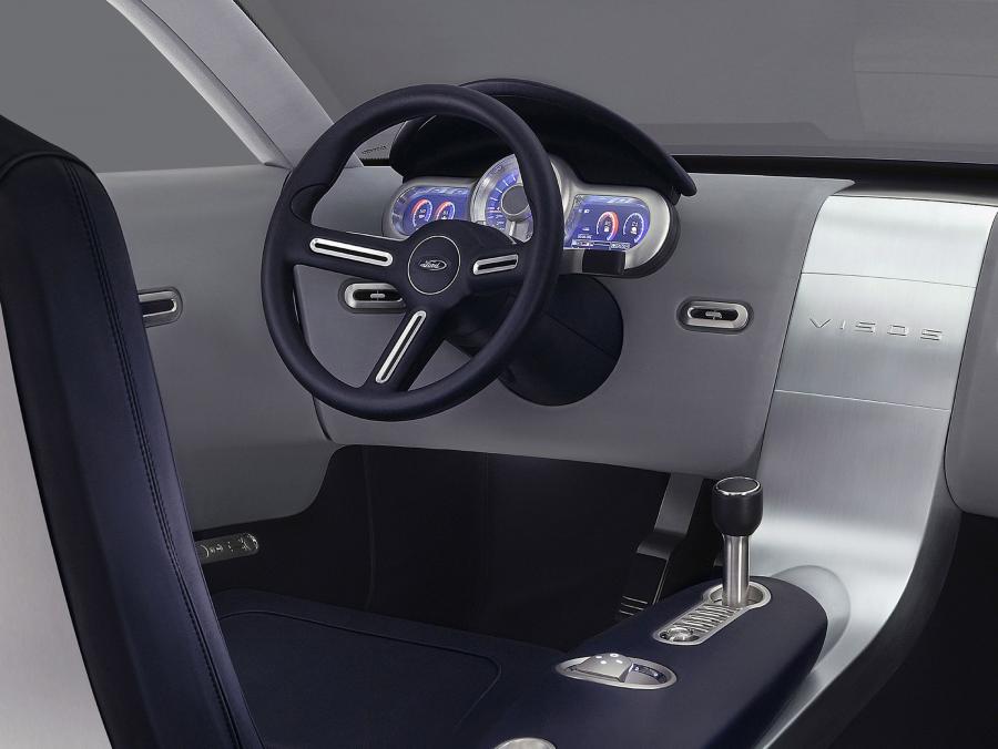  Ford Visos 2003 года  (фото 9 из 19)